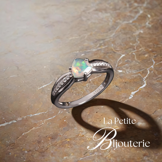 "SOFIADORA" Bague Ancienne Opale